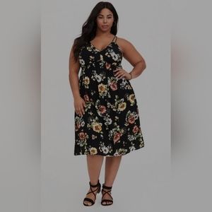 TORRID☆Black Floral Midi Dress